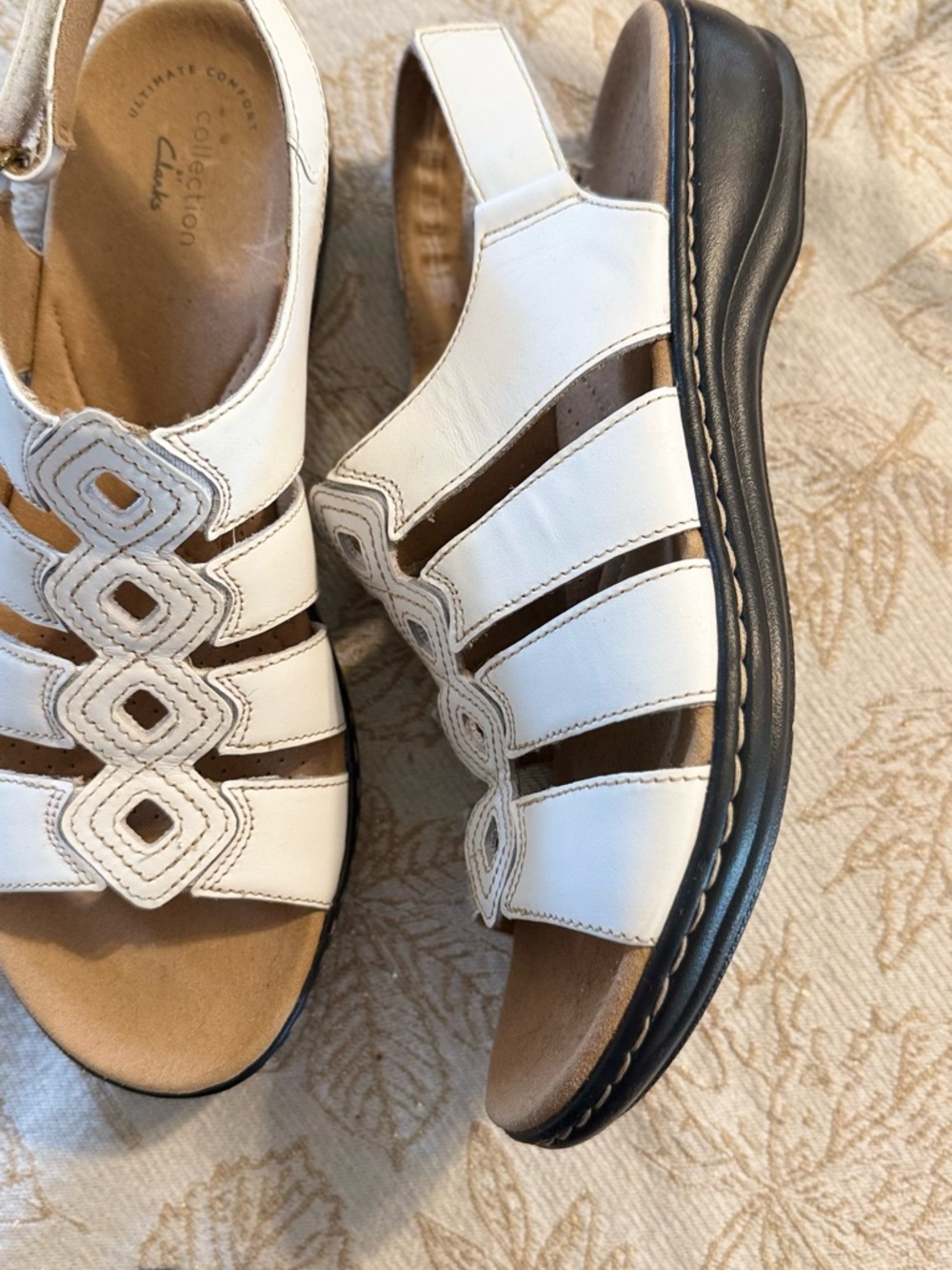 Clarks White Leather Open-Toe Comfort Sandals with Black Sole